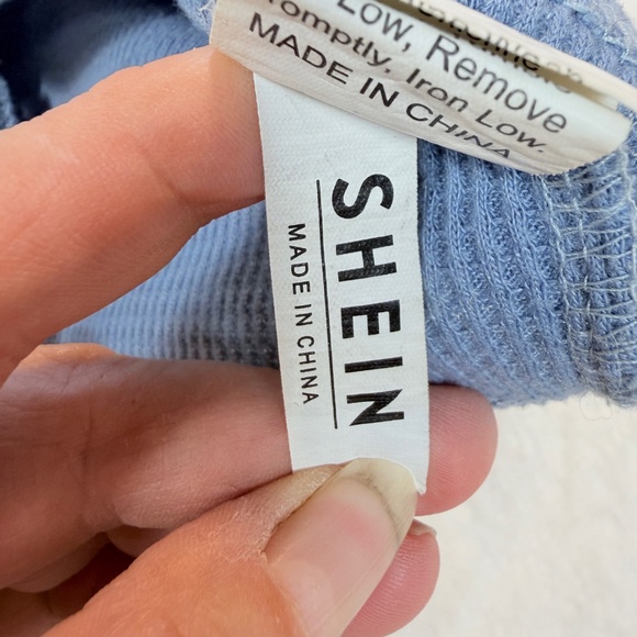 Shein Cropped Top Womens Size Small Periwinkle Blue Long Sleeve Scrunch Front V- - Picture 2 of 8